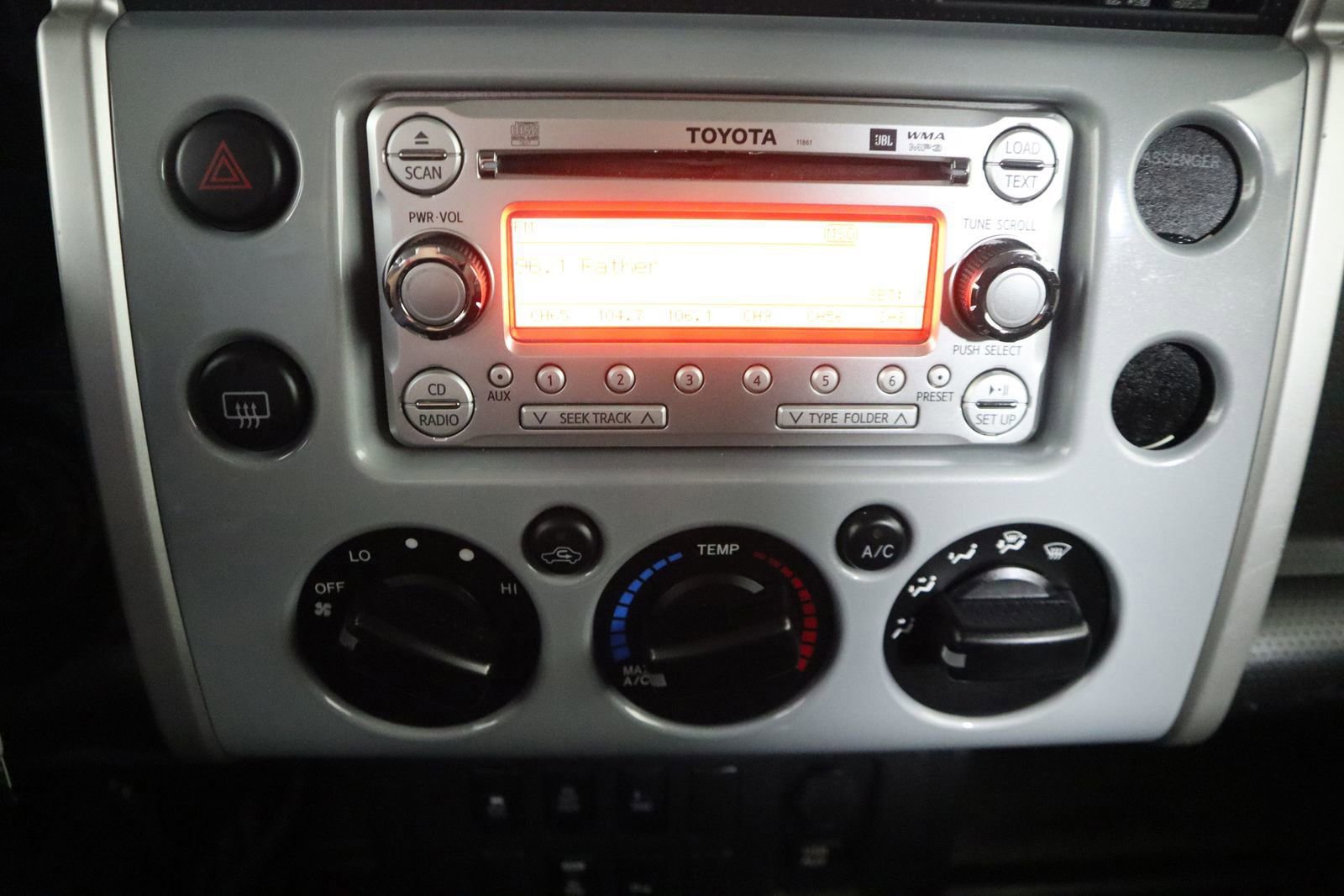 Used 2014 Toyota FJ Cruiser 4WD w/ Upgrade Package image 35