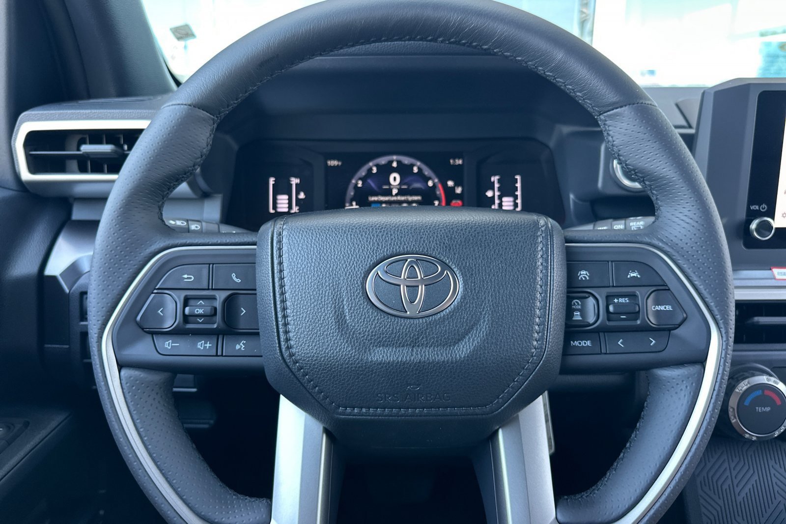 Certified 2026 Toyota 4Runner SR5 AWD/4WD image 23