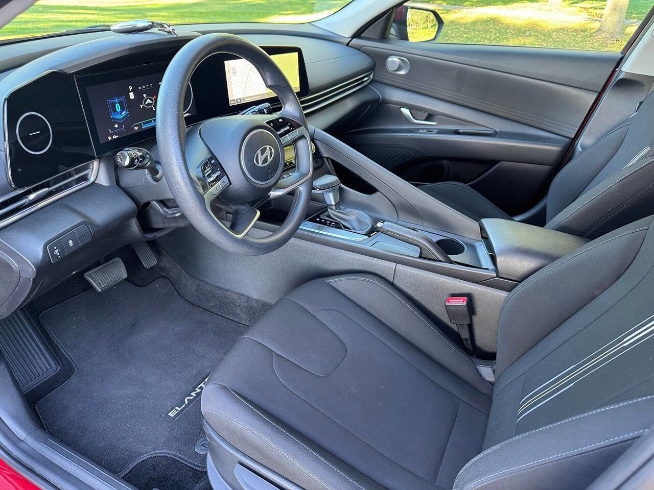 Used 2024 Hyundai Elantra SEL image 16