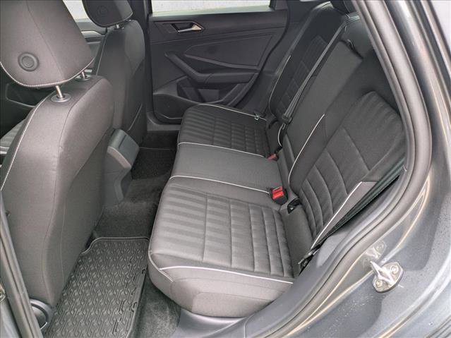 Used 2024 Volkswagen Jetta Sport image 17