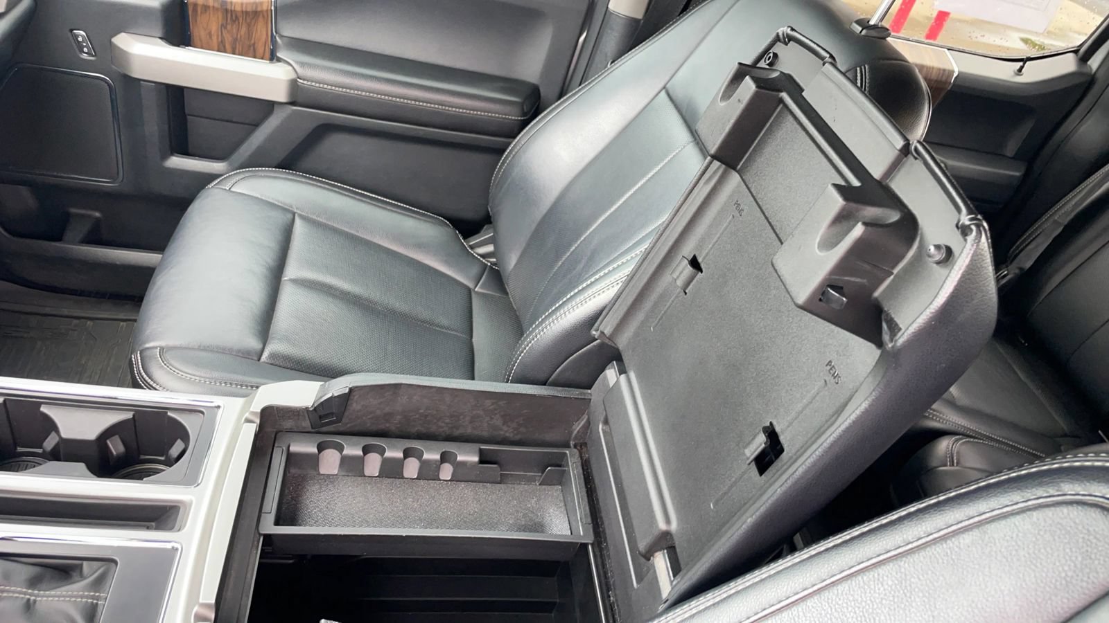 Used 2019 Ford F150 Lariat w/ Equipment Group 502A Luxury AWD/4WD image 28