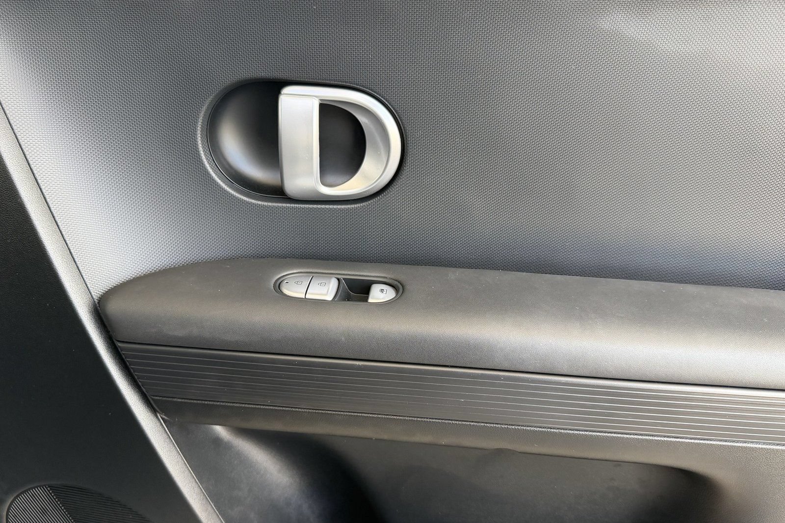 Used 2024 Hyundai Ioniq 5 SEL RWD image 19