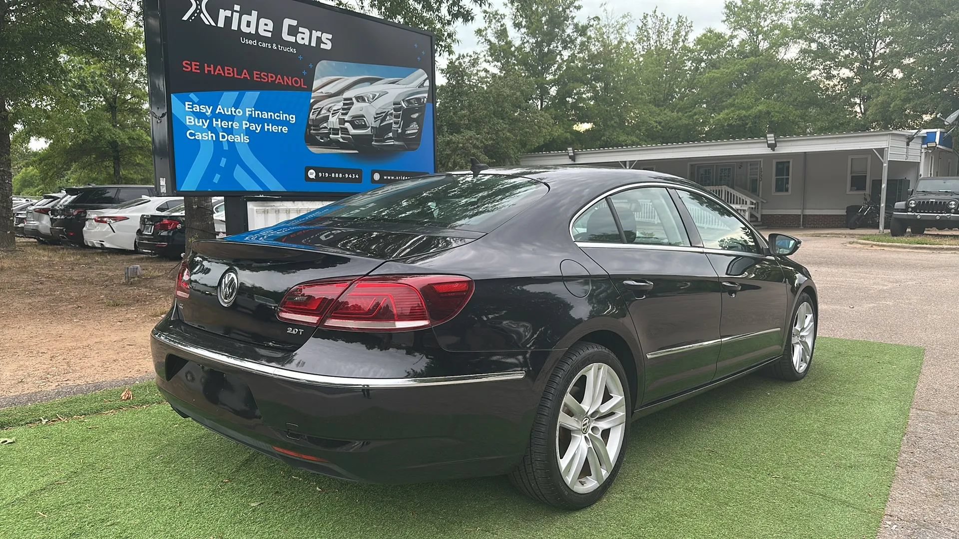 Used 2013 Volkswagen CC Lux FWD image 7