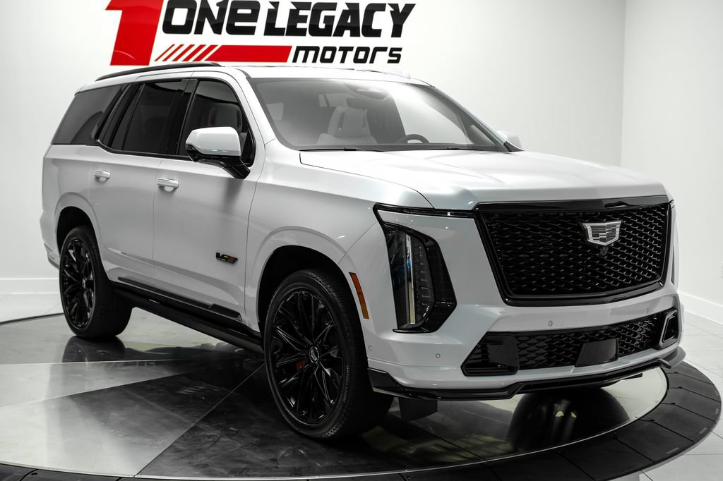 Used 2026 Cadillac Escalade V w/ LPO, ONYX Package AWD/4WD image 3
