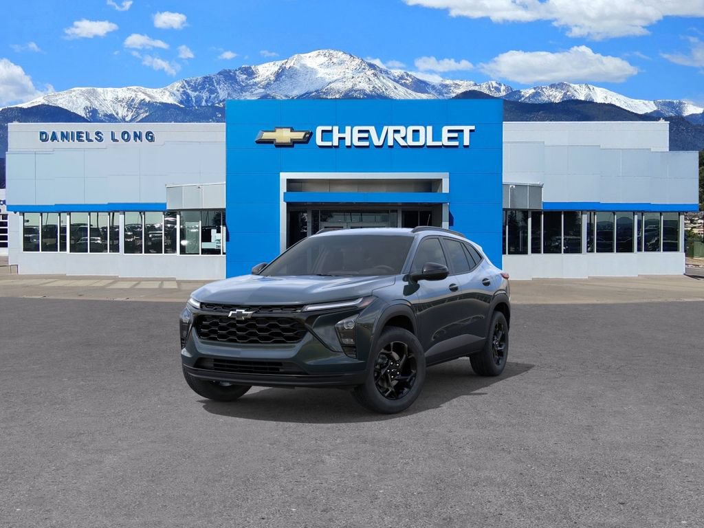 New 2026 Chevrolet Trax LT w/ Midnight Edition FWD image 8