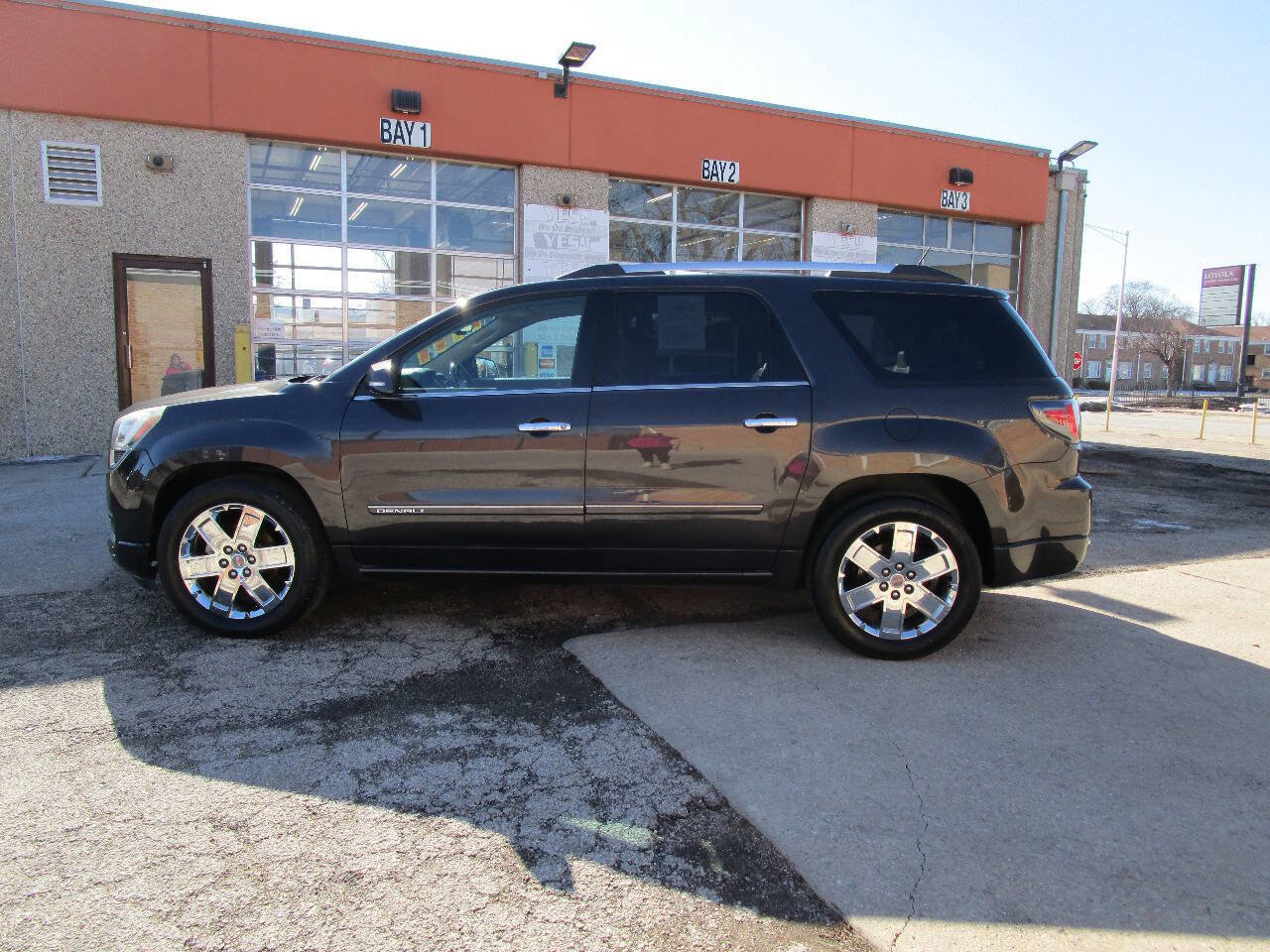 Used 2015 GMC Acadia Denali image 6