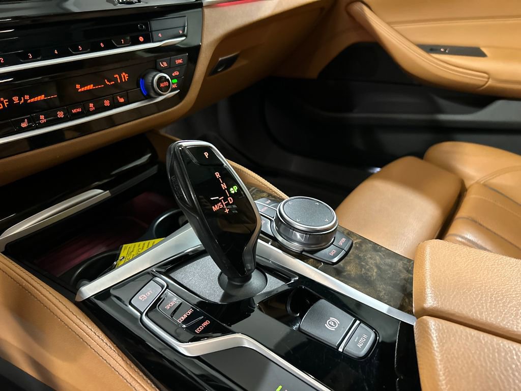 Used 2020 BMW 530i xDrive w/ Luxury Package AWD/4WD image 19