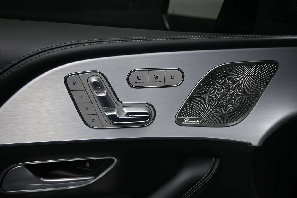 Used 2025 Mercedes-Benz GLS 63 AMG 4MATIC image 9