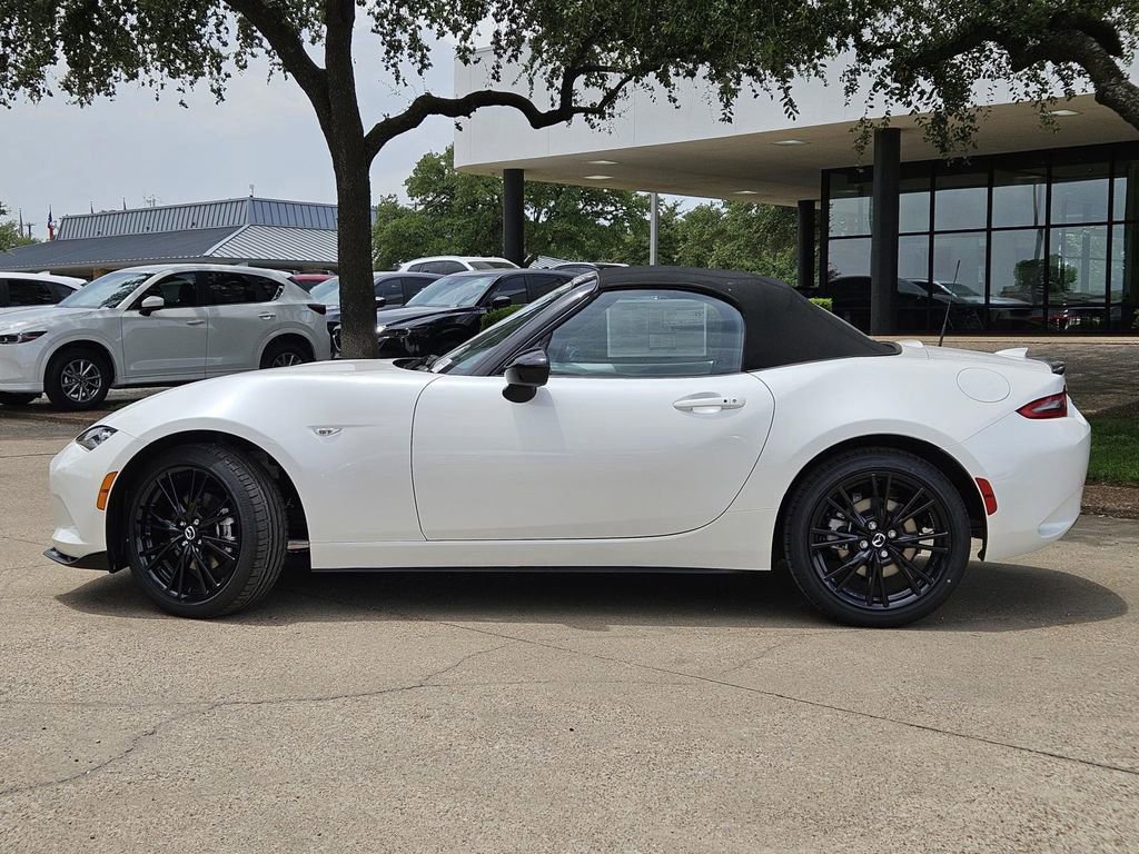 New 2025 MAZDA MX-5 Miata Club w/ Interior Package image 2