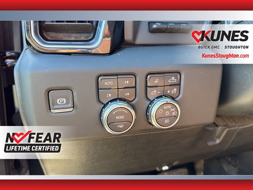 Used 2025 GMC Sierra 3500 Denali Ultimate AWD/4WD image 24