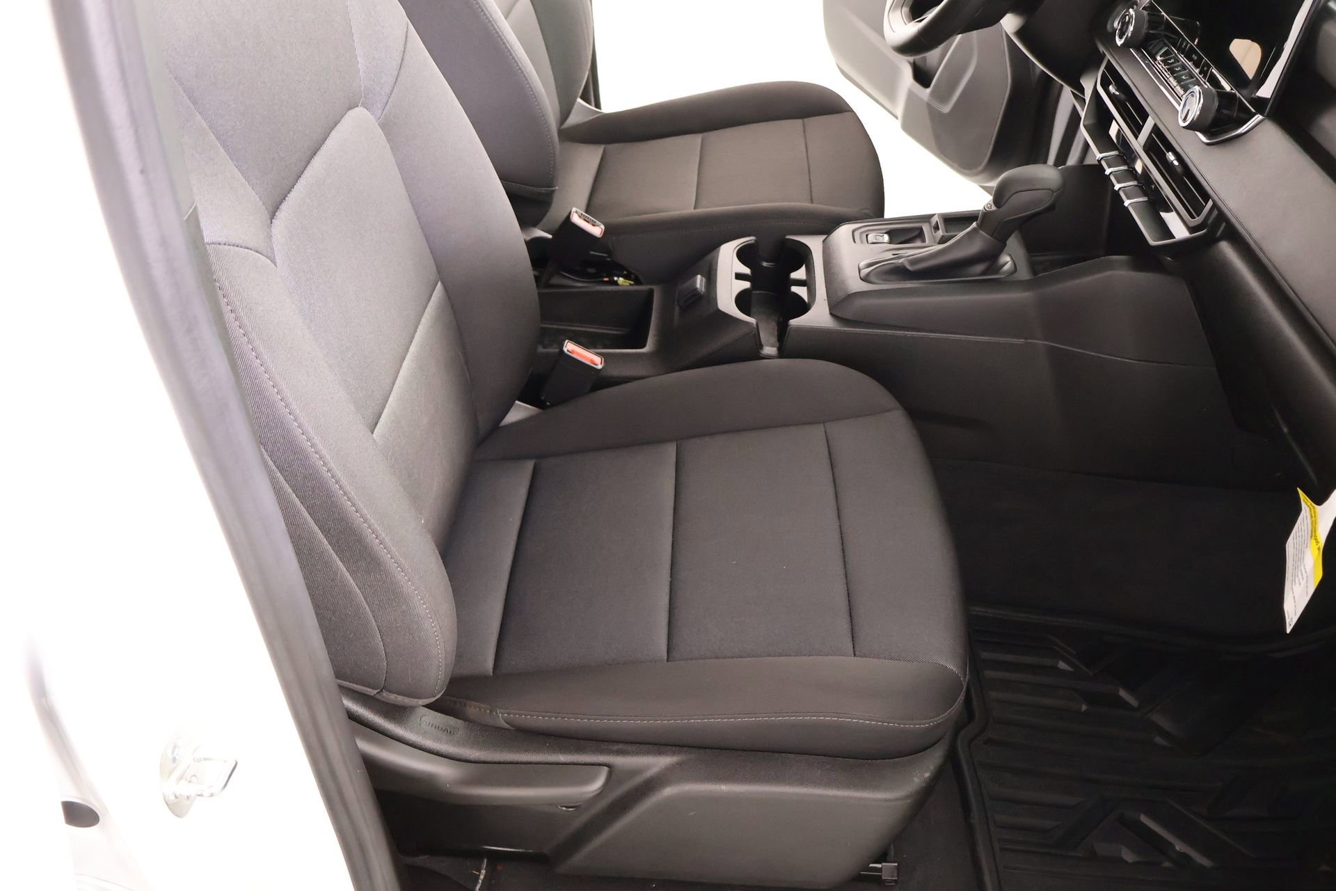 Used 2024 Chevrolet Colorado W/T image 12