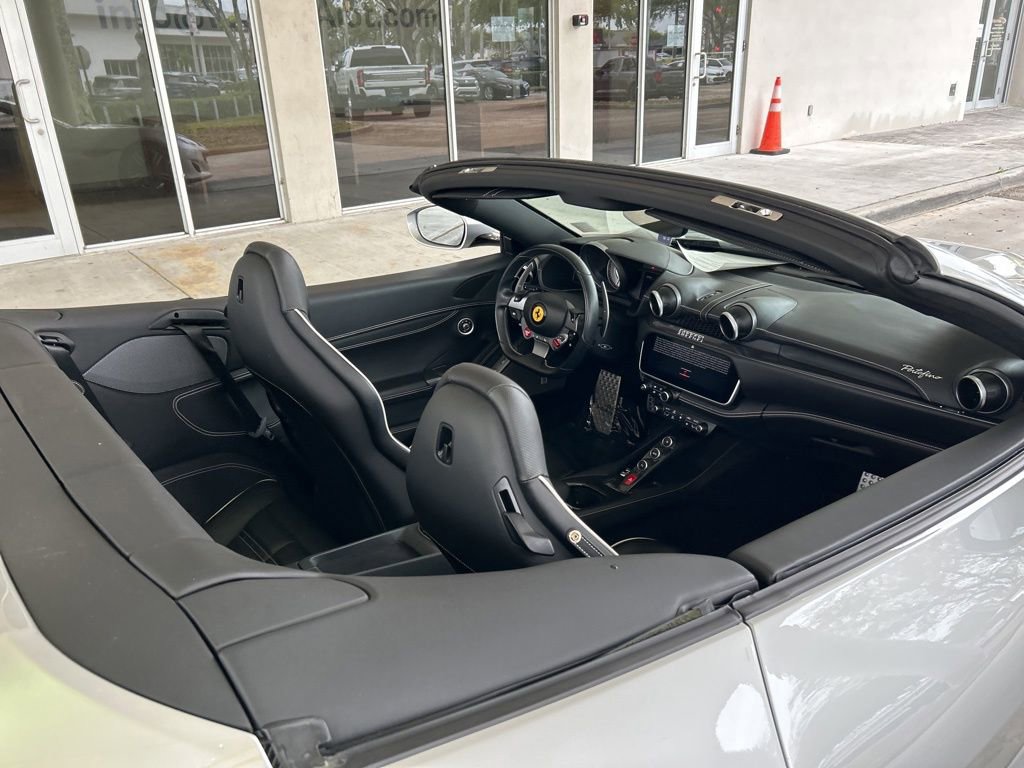 Used 2019 Ferrari Portofino RWD image 11