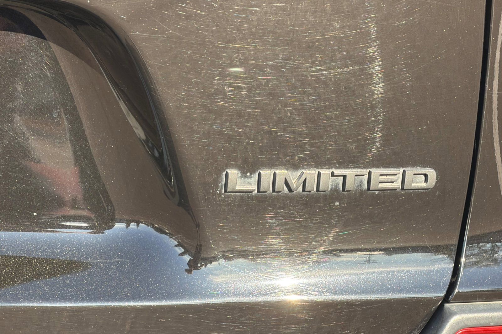 Used 2020 Jeep Cherokee Limited image 28