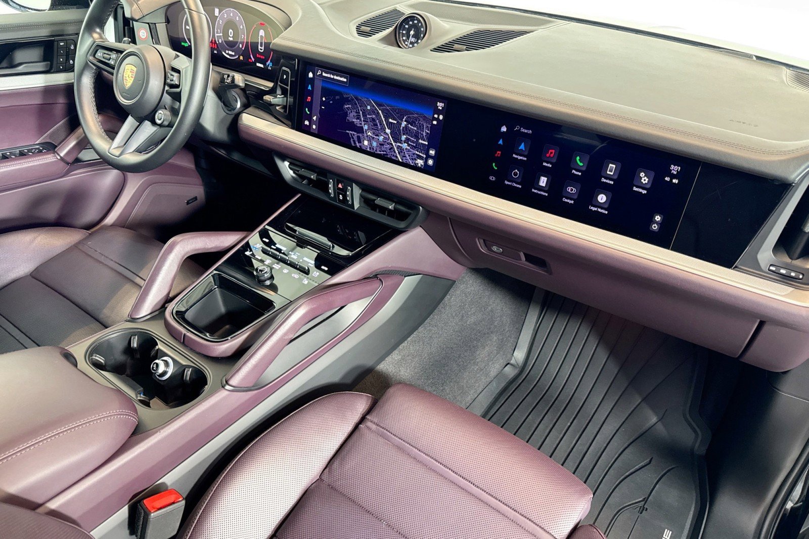 Used 2024 Porsche Cayenne S image 27