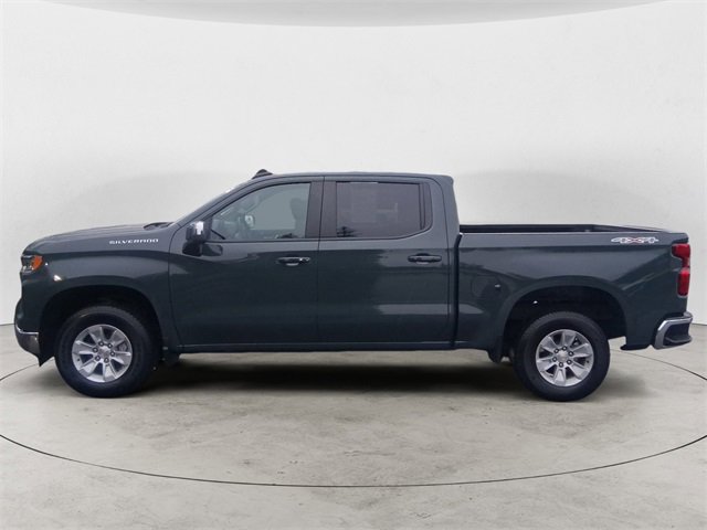Used 2025 Chevrolet Silverado 1500 LT image 2