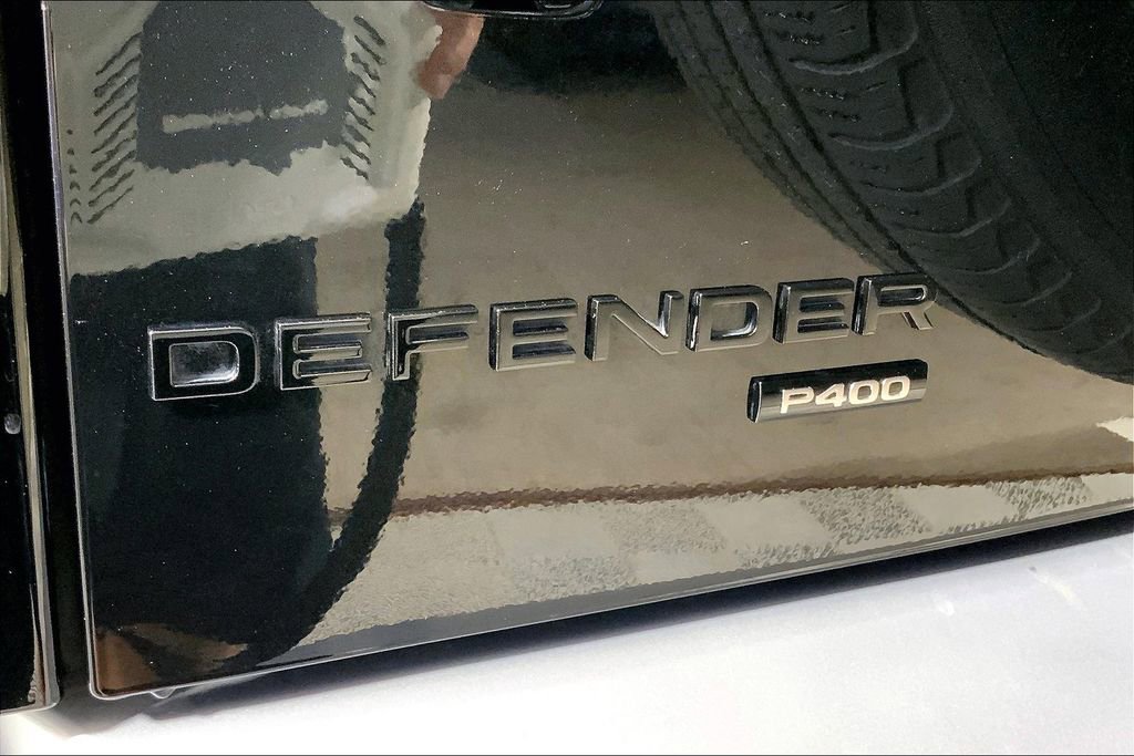 Used 2022 Land Rover Defender 110 SE image 7