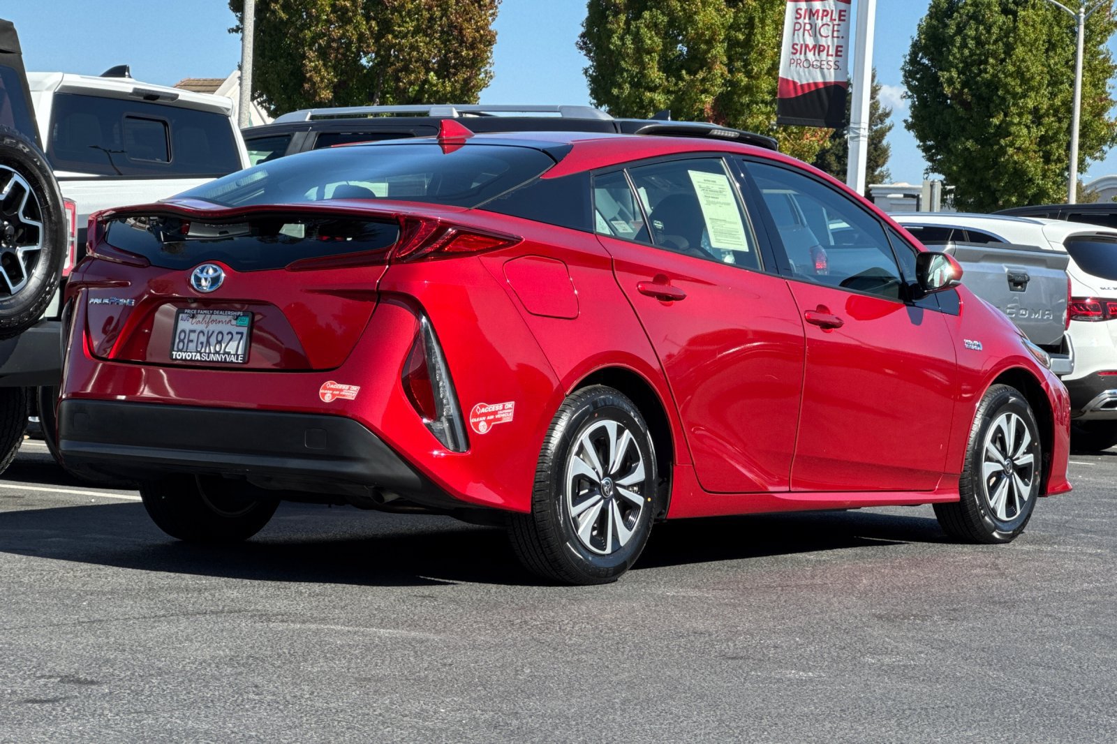 Certified 2018 Toyota Prius Prime Plus FWD image 7