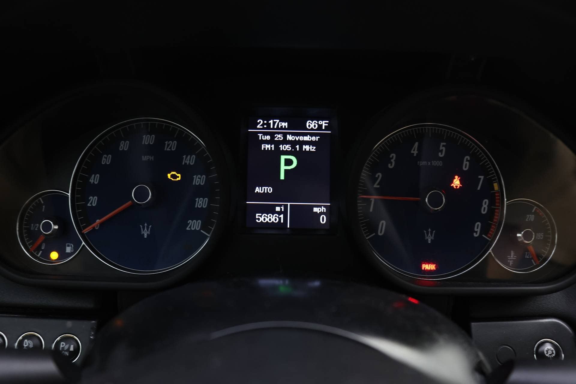 Used 2010 Maserati Quattroporte image 25