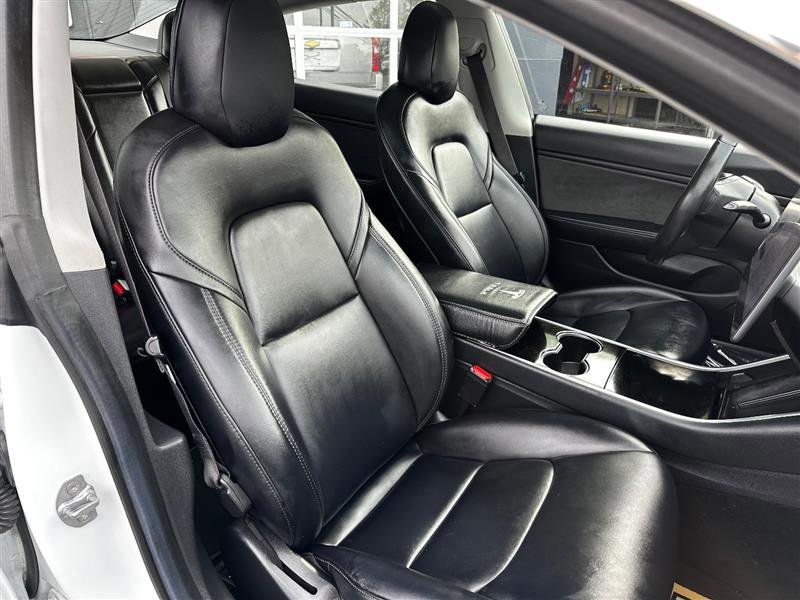 Used 2018 Tesla Model 3 Long Range RWD image 22