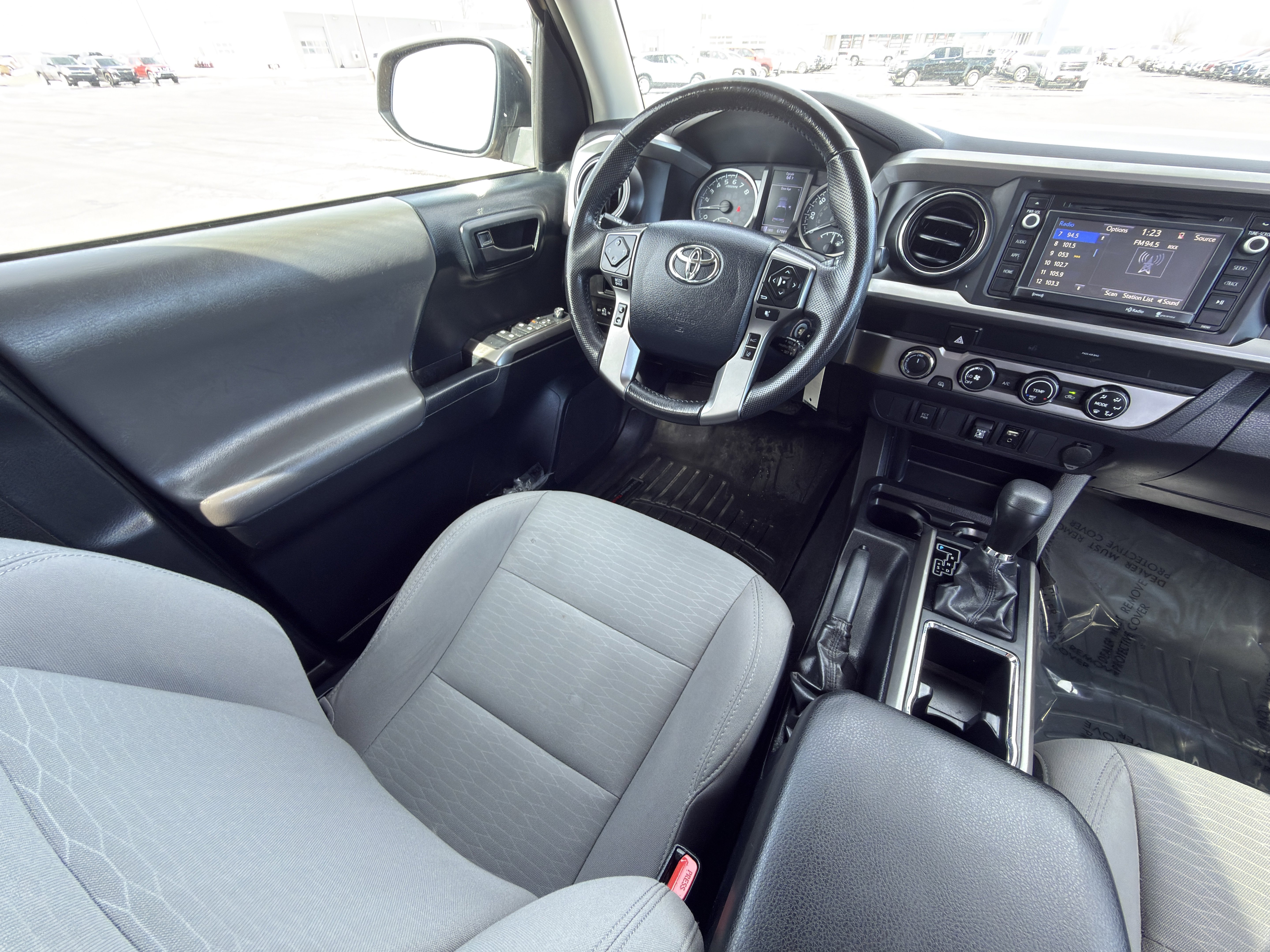 Used 2019 Toyota Tacoma SR5 image 18