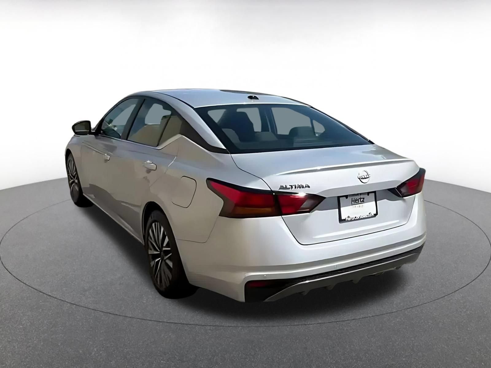 Used 2026 Nissan Altima 2.5 SV FWD image 9
