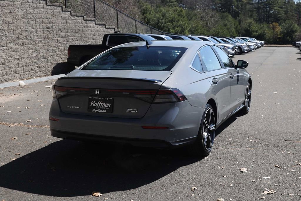 Used 2023 Honda Accord Sport image 5