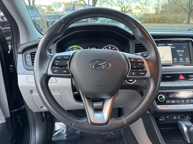 Used 2019 Hyundai Sonata Limited FWD image 14