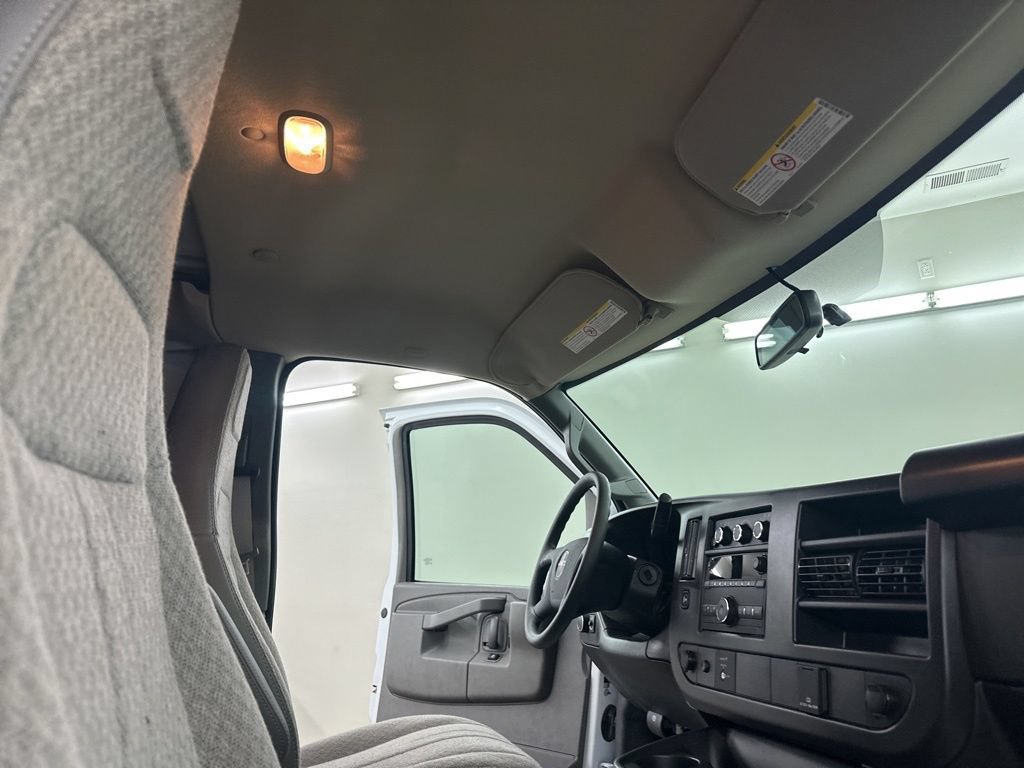 New 2026 GMC Savana 2500 w/ Driver Convenience Package RWD image 21
