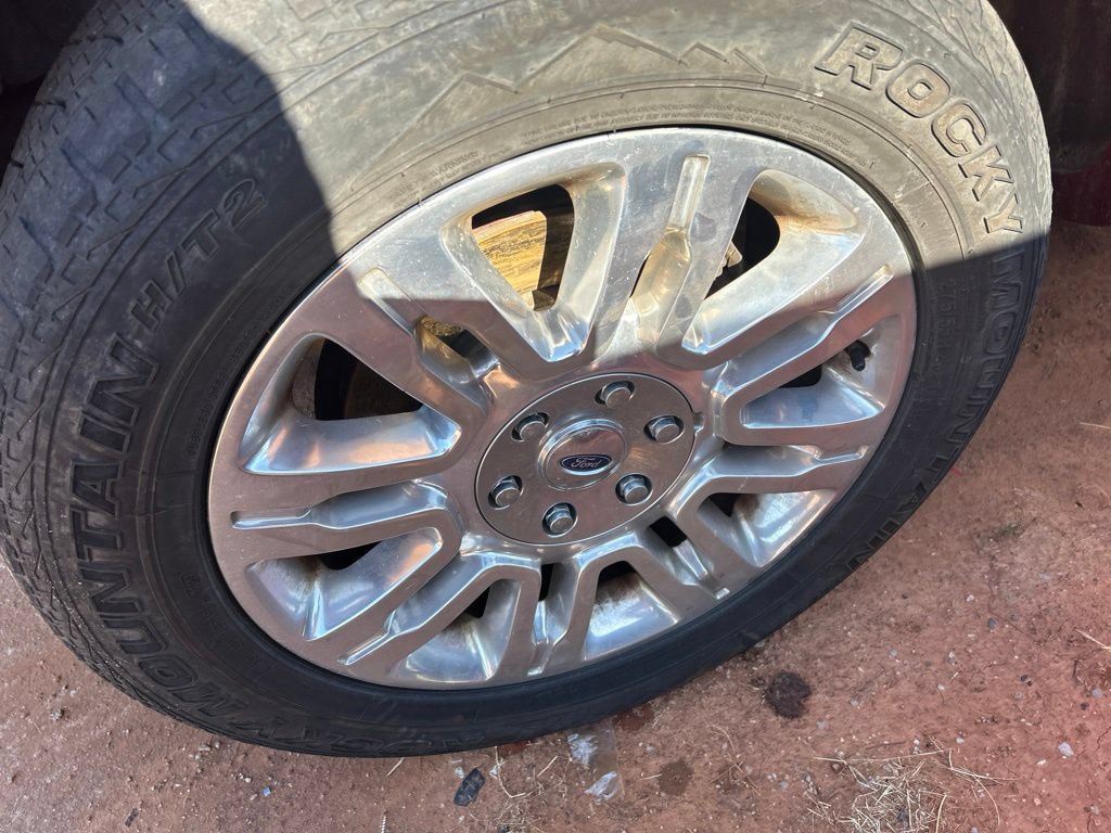 Used 2013 Ford F150 Platinum AWD/4WD image 2