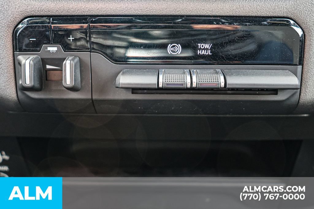 Used 2024 RAM 3500 Big Horn AWD/4WD image 40