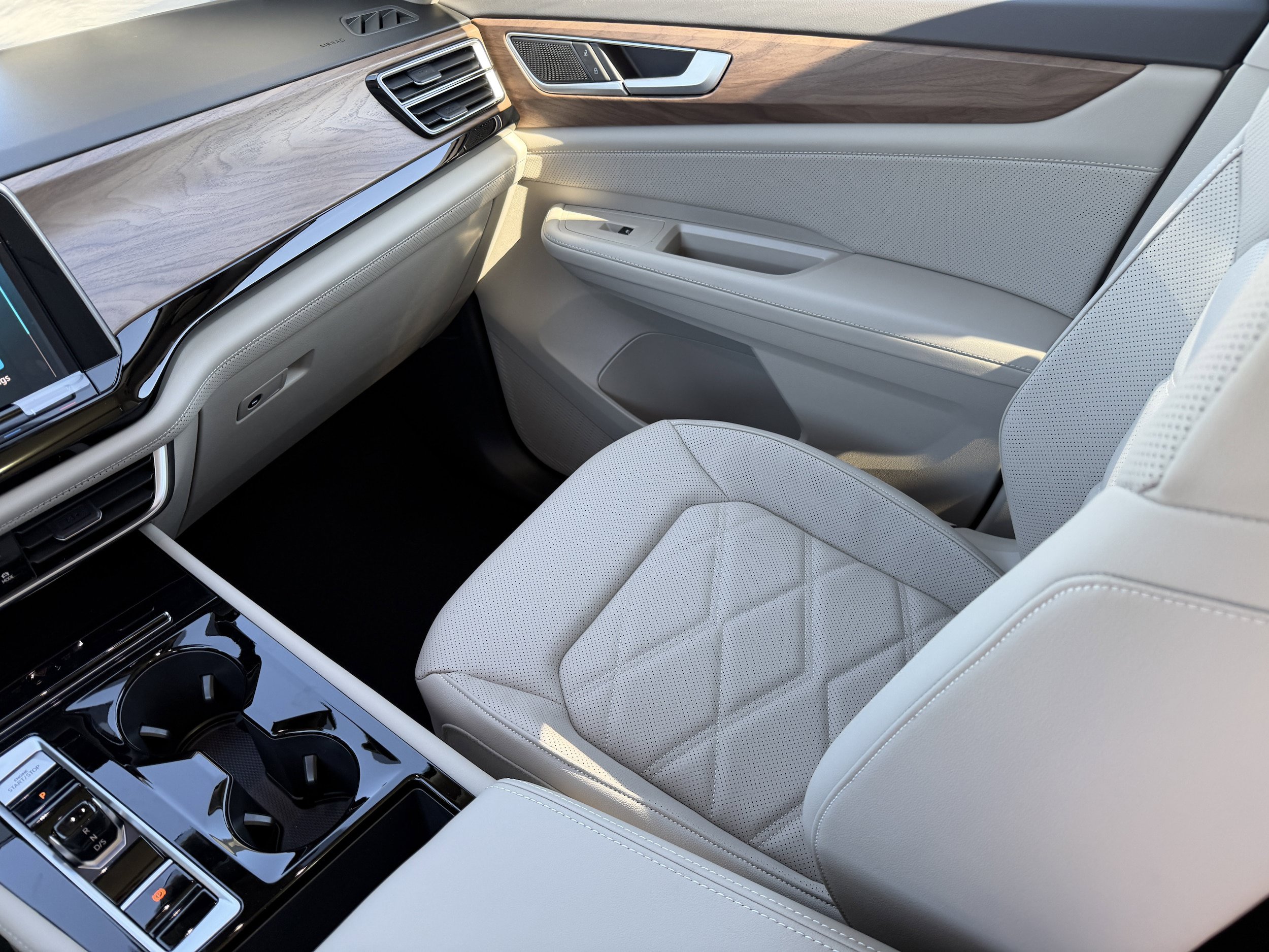 New 2026 Volkswagen Atlas SE AWD/4WD image 14