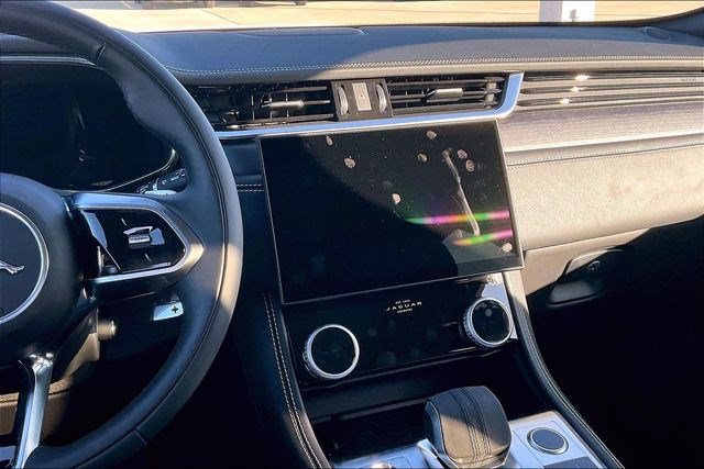 New 2025 Jaguar F-PACE R-Dynamic S AWD/4WD image 6