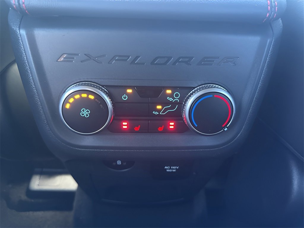 Used 2025 Ford Explorer ST-Line w/ Premium Package image 14