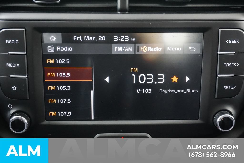 Used 2025 Kia Soul LX w/ LX Technology Package FWD image 34