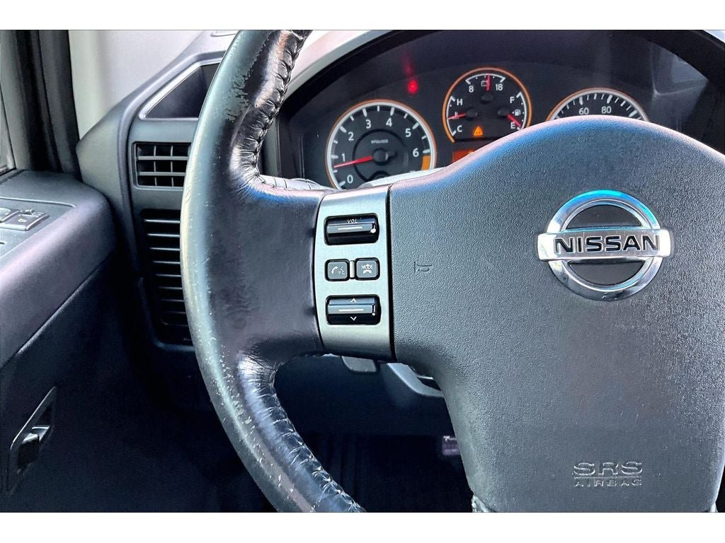 Used 2010 Nissan Titan SE w/ SE Value Truck Pkg AWD/4WD image 20