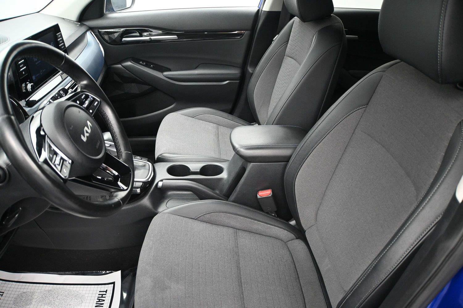 Used 2023 Kia Seltos S FWD image 9