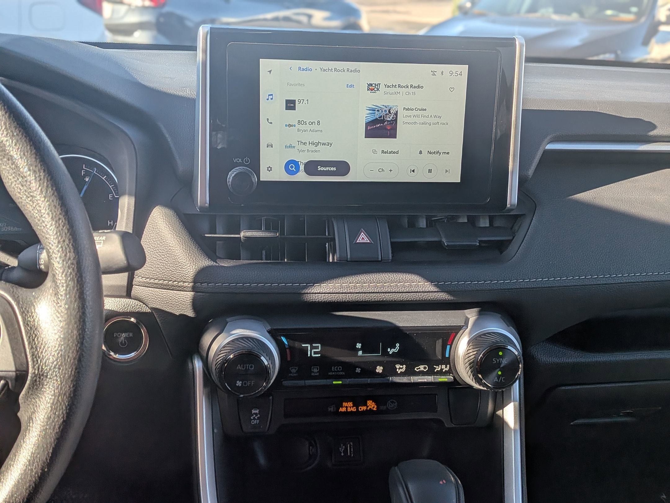 Used 2025 Toyota RAV4 XLE image 26