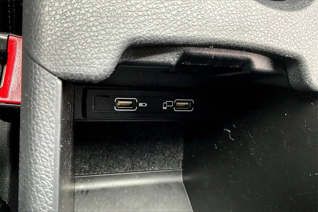 Used 2018 Mercedes-Benz CLA 250 CLA 250 image 16