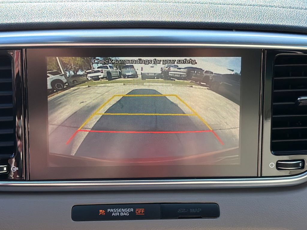 Used 2022 Kia Sportage EX w/ EX Technology Package FWD image 29