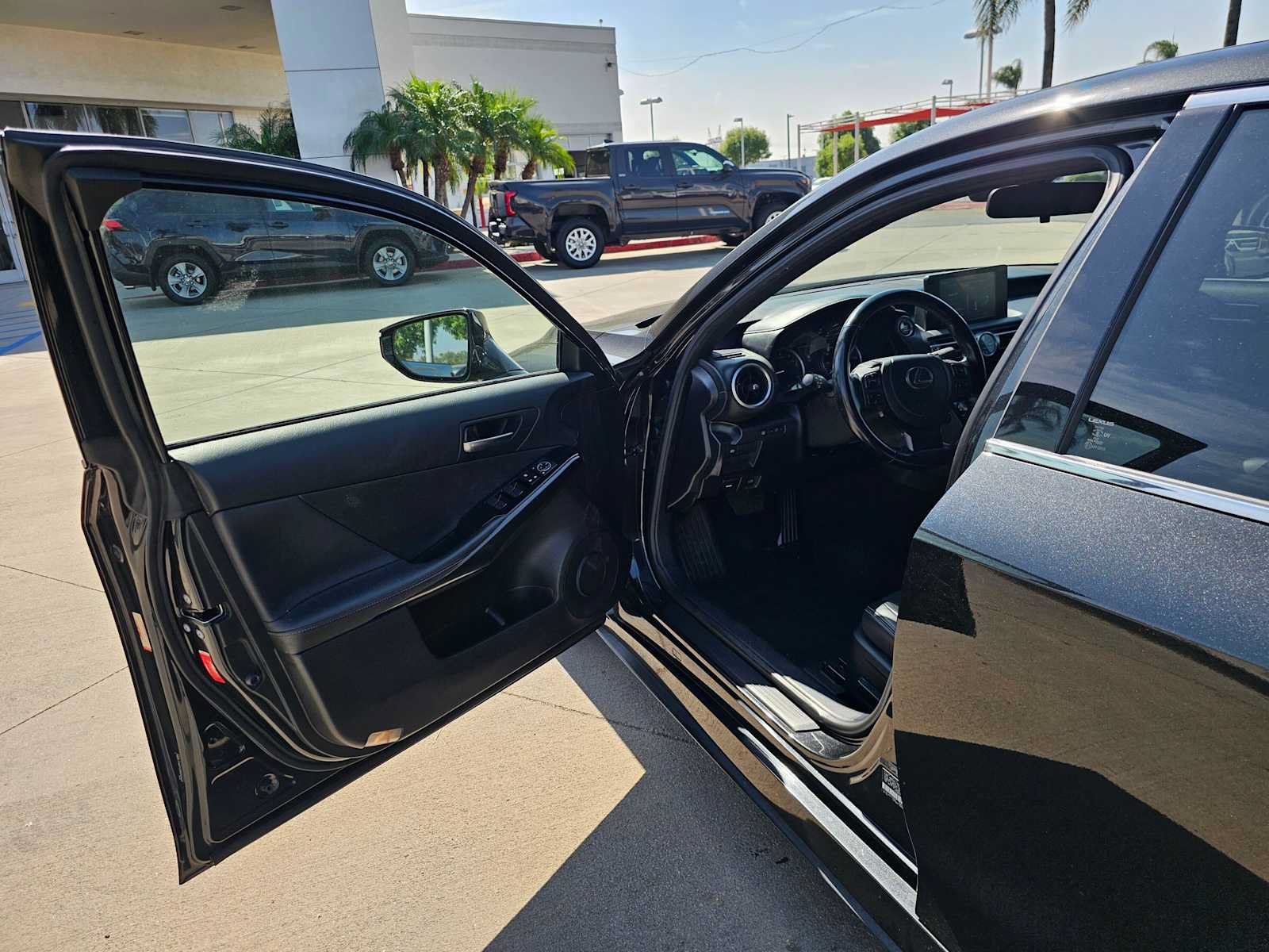 Used 2022 Lexus IS 300 AWD image 19