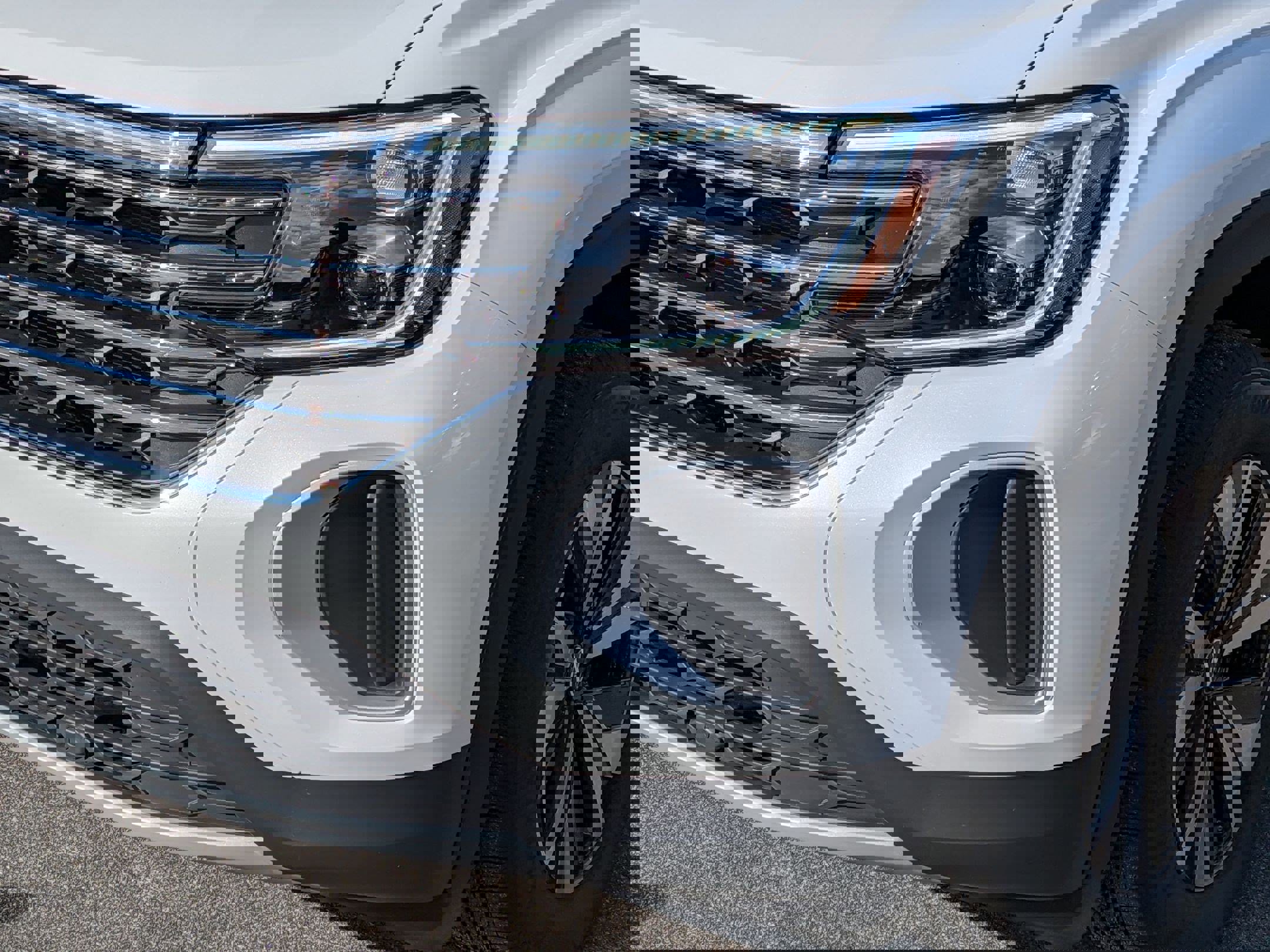 New 2026 Volkswagen Atlas SE image 9