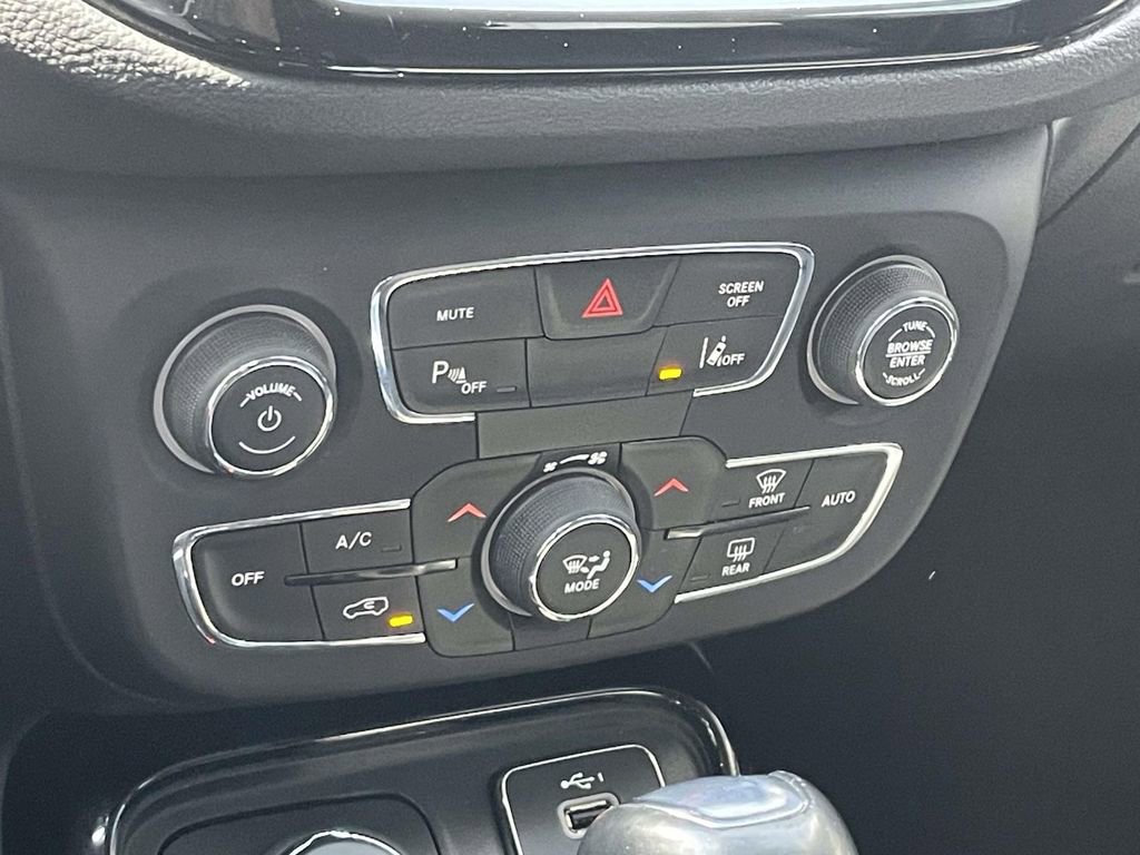 Used 2021 Jeep Compass Limited image 25