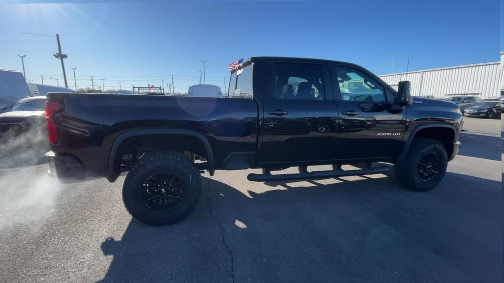 New 2025 Chevrolet Silverado 2500 ZR2 w/ Technology Package AWD/4WD image 2
