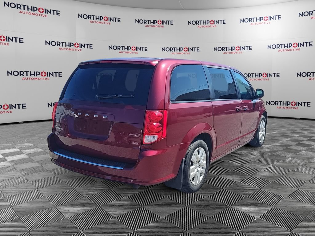 Used 2018 Dodge Grand Caravan SE FWD image 6