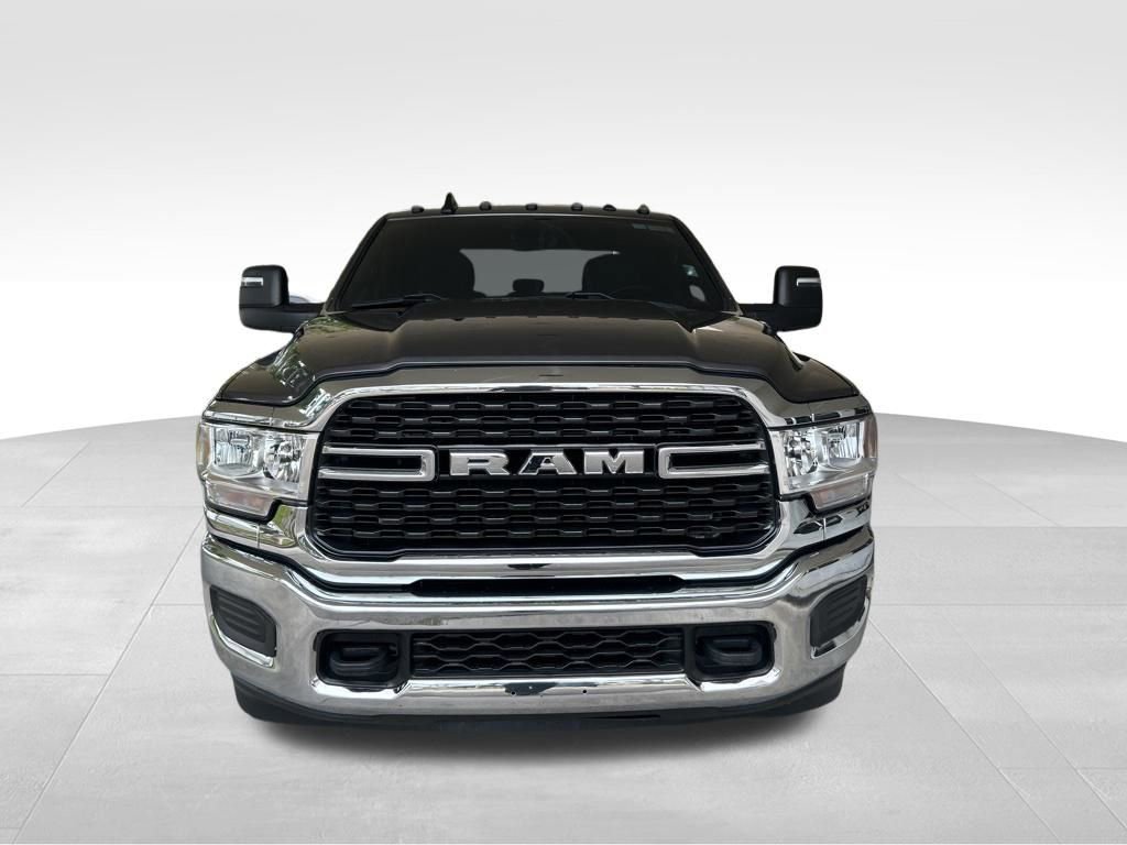 Used 2023 RAM 3500 Big Horn AWD/4WD image 13