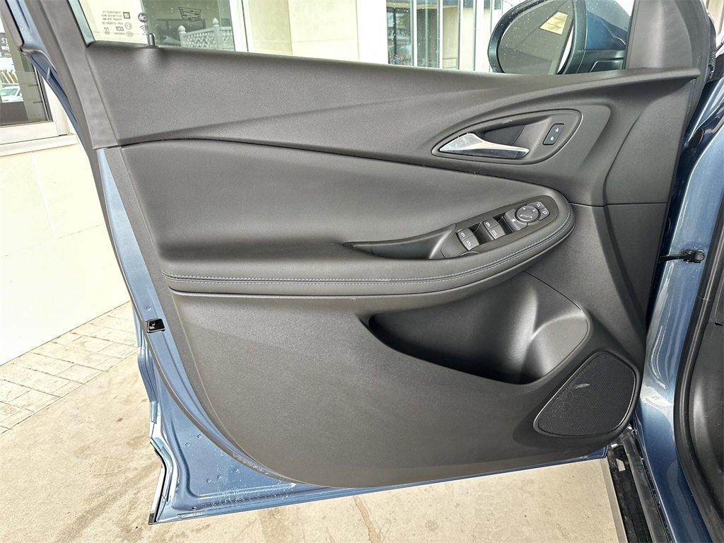 New 2025 Buick Encore GX Sport Touring w/ Advanced Technology Package image 10