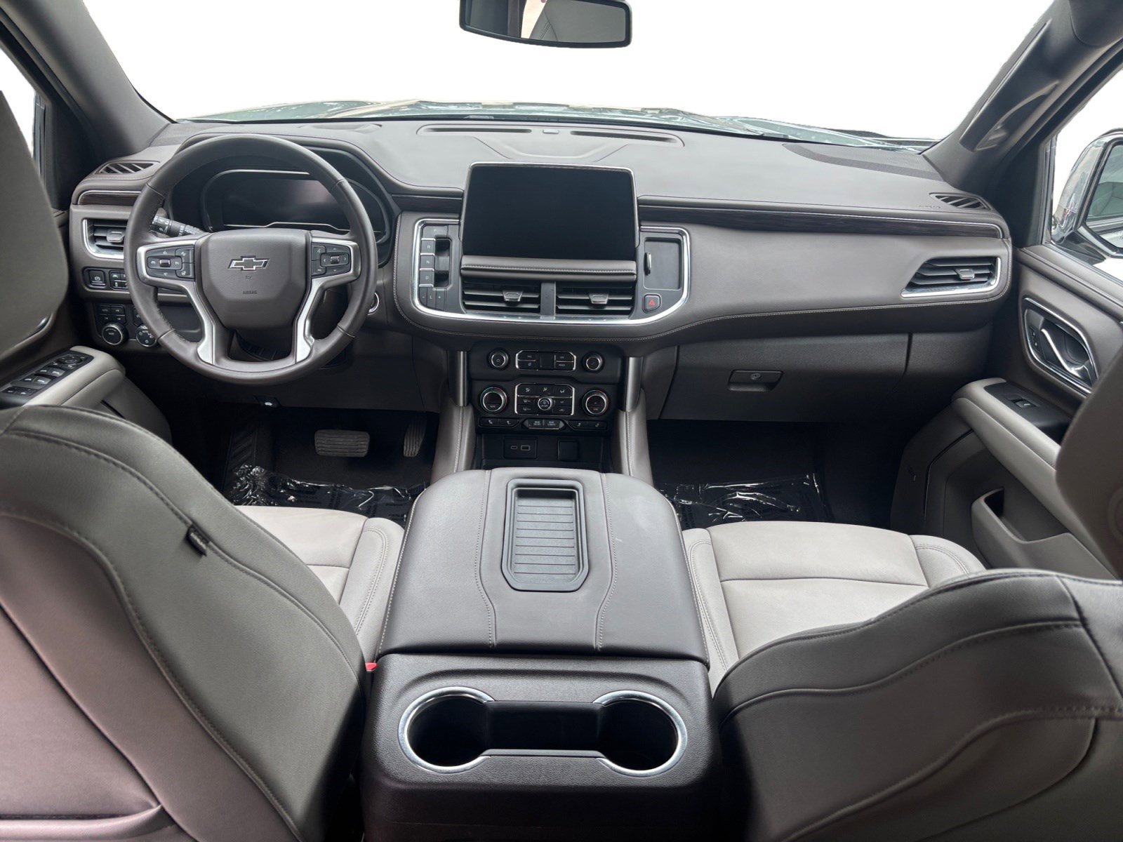 Used 2023 Chevrolet Tahoe Z71 w/ Luxury Package image 10