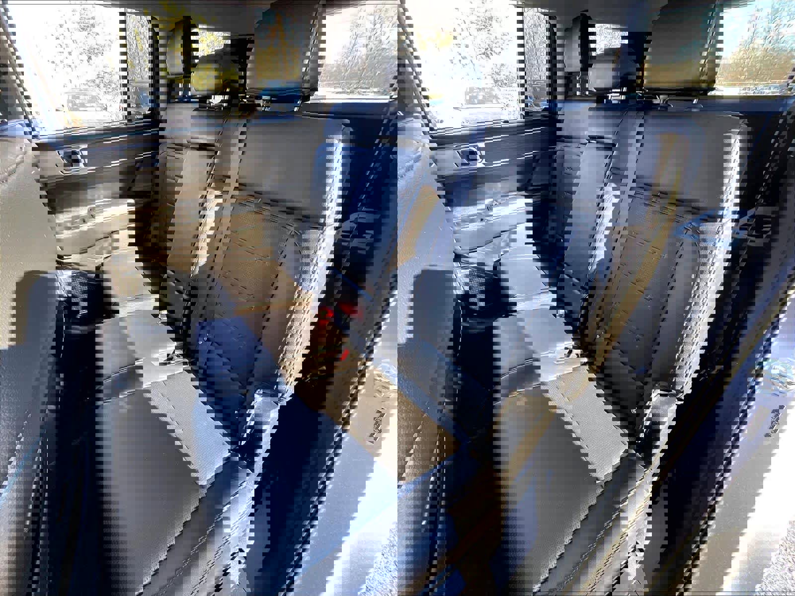 Used 2025 Hyundai Santa Fe Limited image 15