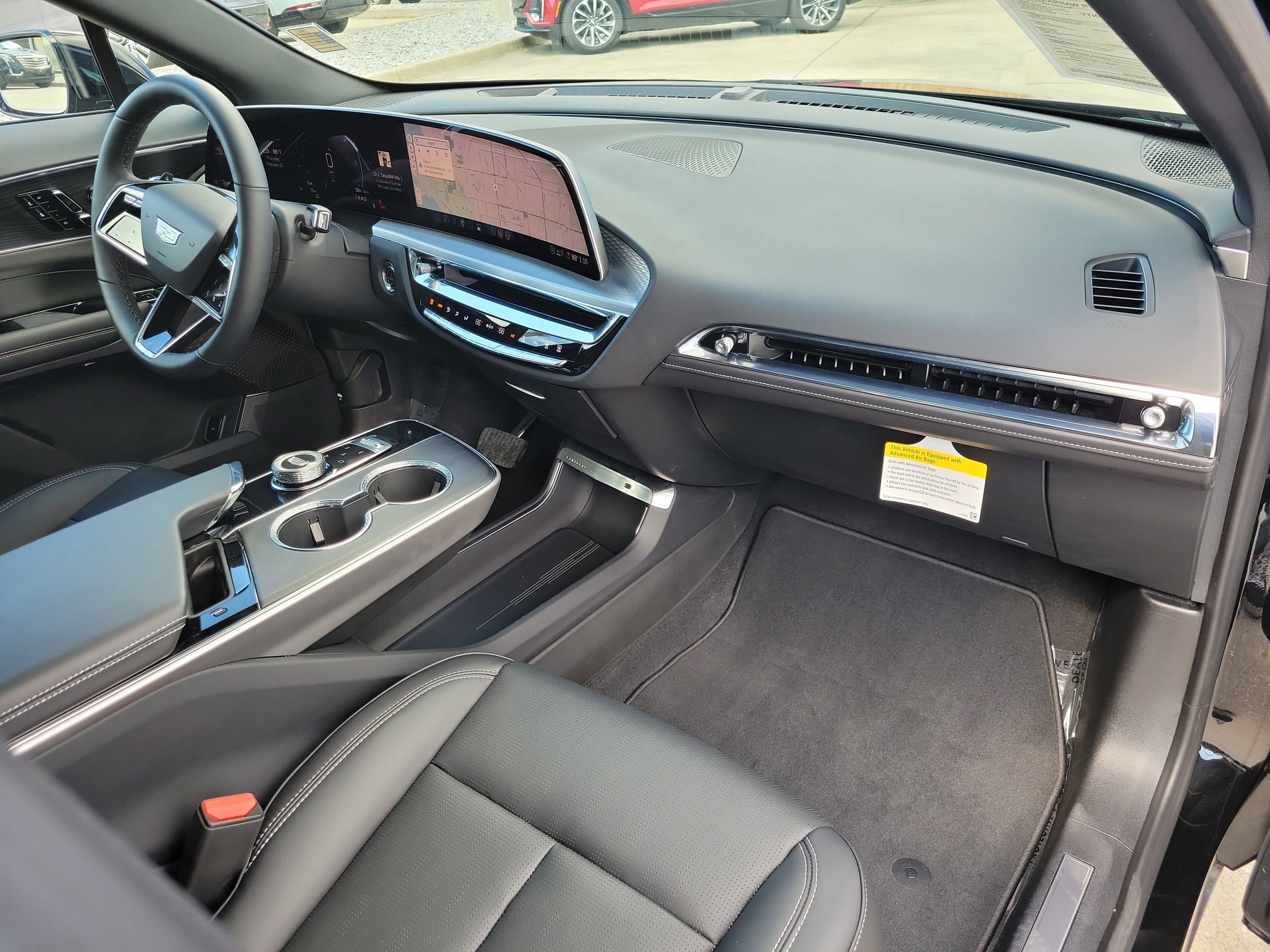 Certified 2025 Cadillac Lyriq Luxury image 11