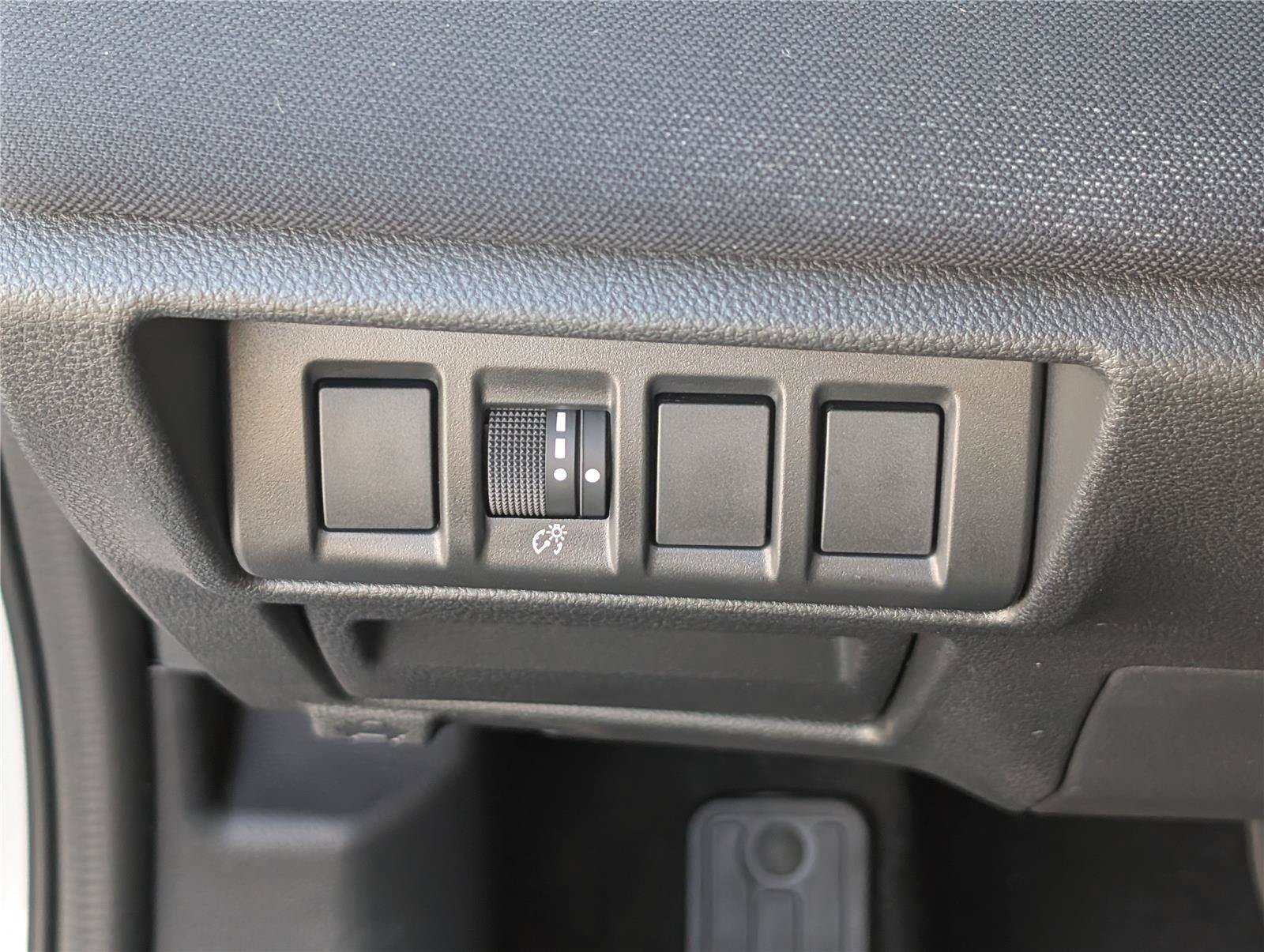 Used 2025 Subaru Outback AWD/4WD image 19